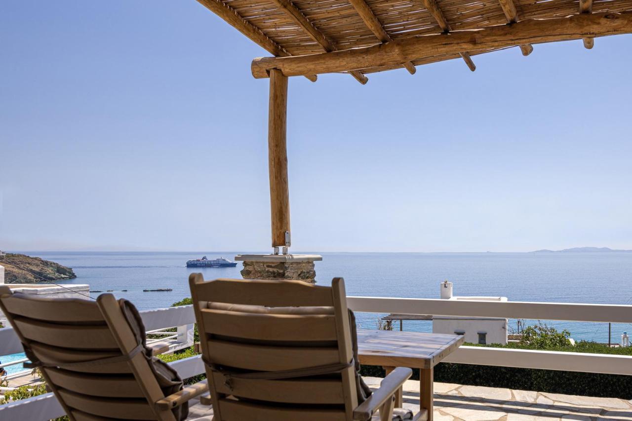 Big Blue Suites & Apartments Kionia Bagian luar foto