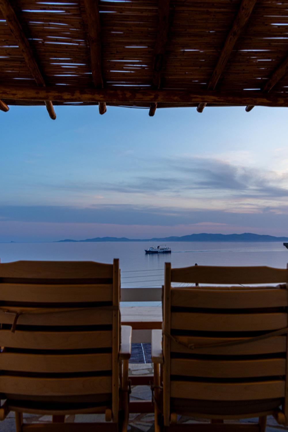 Big Blue Suites & Apartments Kionia Bagian luar foto